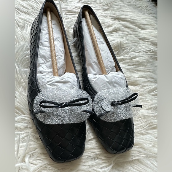 NIB Bernardo Gwynn woven flats - Picture 3 of 7